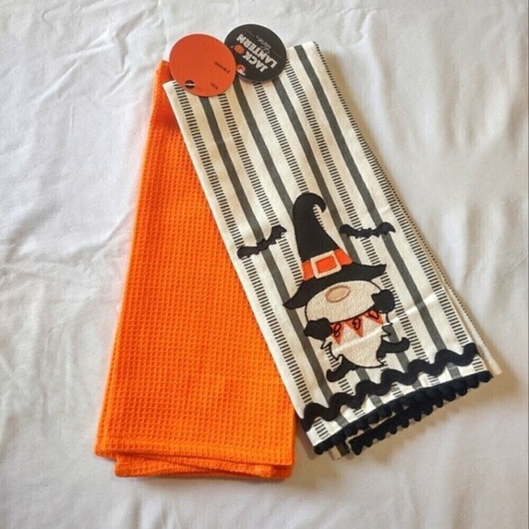 Boo Gnome set of 2 Halloween Kitchen Towels - Picture 2 of 6